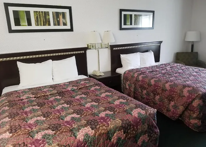 Inn Rodeway Urbana Area