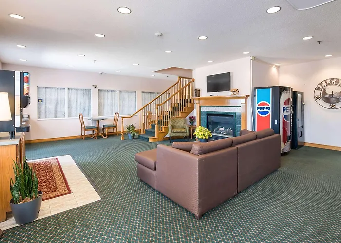 Inn Rodeway Urbana Area 3*